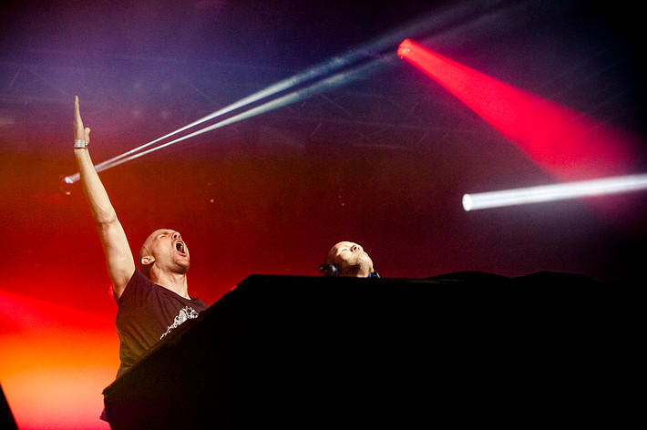 2013-06-29 - Dada Life från Bråvalla, Norrköping