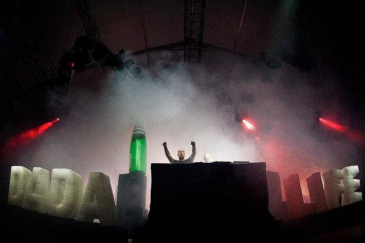 2013-06-29 - Dada Life från Bråvalla, Norrköping