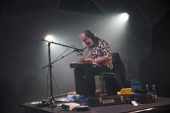 2013-07-04 - David Lindley från Roskildefestivalen, Roskilde