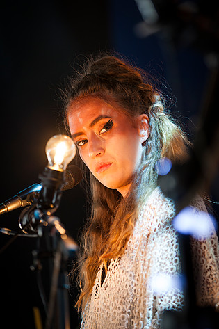 2013-07-05 - Highasakite från Roskildefestivalen, Roskilde