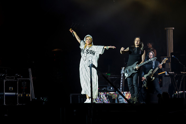 2013-07-05 - Rihanna från Roskildefestivalen, Roskilde