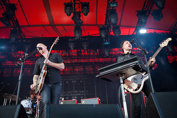 2013-07-07 - Queens Of The Stone Age från Roskildefestivalen, Roskilde