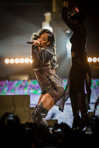 2013-07-22 - Rihanna från Globen, Stockholm