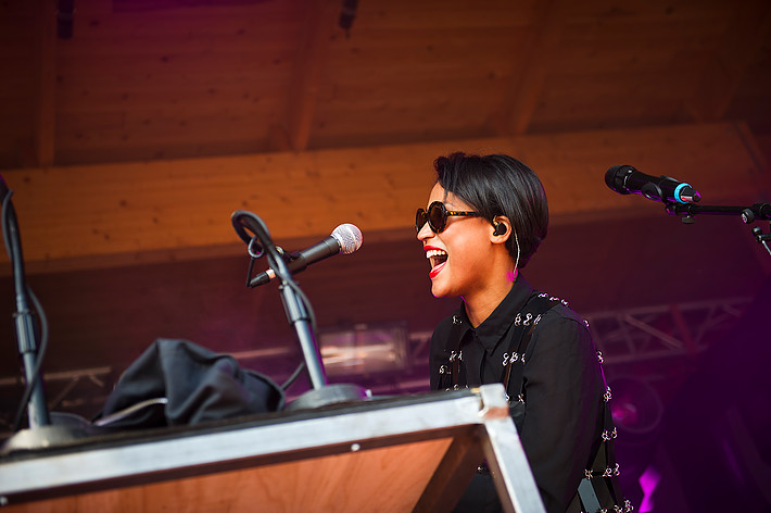 2013-07-26 - Icona Pop från Emmabodafestivalen, Emmaboda