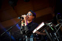 2013-07-26 - Icona Pop från Emmabodafestivalen, Emmaboda