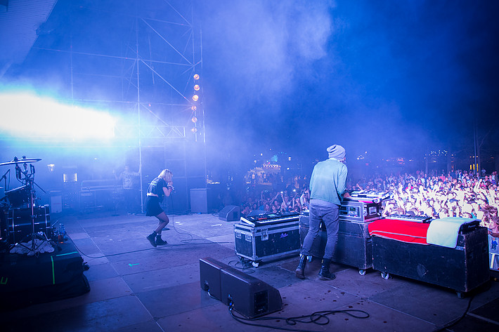 2013-07-25 - Crystal Castles från Storsjöyran, Östersund