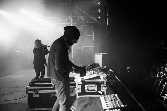 2013-07-25 - Crystal Castles från Storsjöyran, Östersund