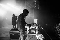2013-07-25 - Crystal Castles från Storsjöyran, Östersund