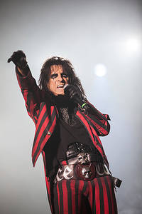 2013-07-26 - Alice Cooper från Storsjöyran, Östersund