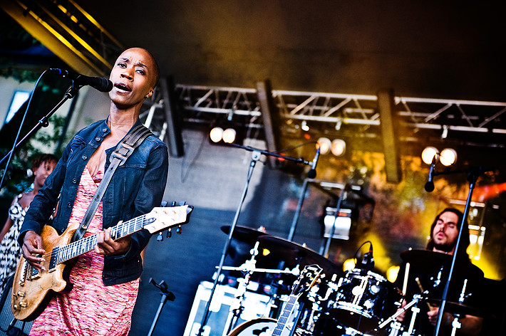 2013-08-05 - Rokia Traoré från Mosebacke Terrassen, Stockholm