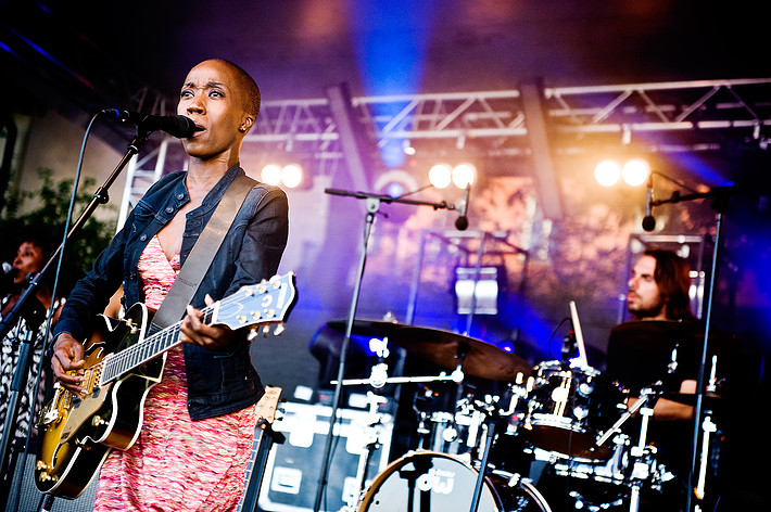 2013-08-05 - Rokia Traoré från Mosebacke Terrassen, Stockholm