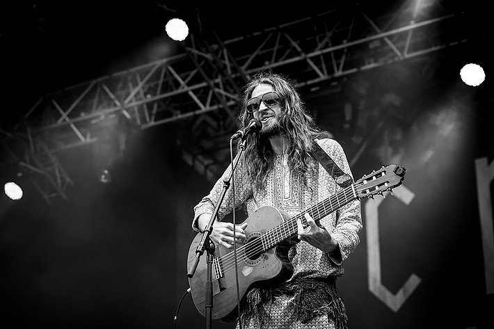 2013-08-08 - Crystal Fighters från Way Out West, Göteborg