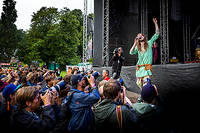 2013-08-08 - Crystal Fighters från Way Out West, Göteborg