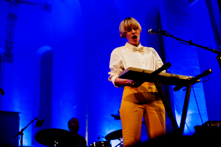 2013-08-07 - Jenny Hval från Way Out West, Göteborg
