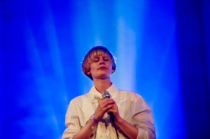 2013-08-07 - Jenny Hval från Way Out West, Göteborg