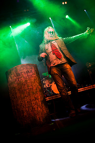 2013-08-07 - Mattias Alkbergs Begravning från Way Out West, Göteborg