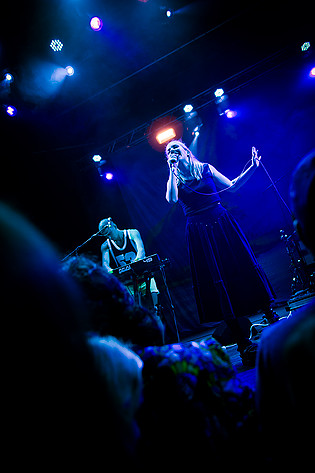 2013-08-08 - Austra från Way Out West, Göteborg