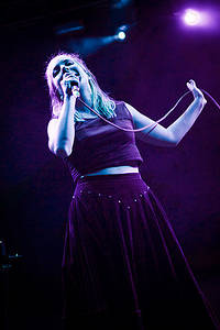 2013-08-08 - Austra från Way Out West, Göteborg
