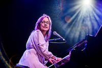 2013-08-10 - Iris DeMent från Way Out West, Göteborg