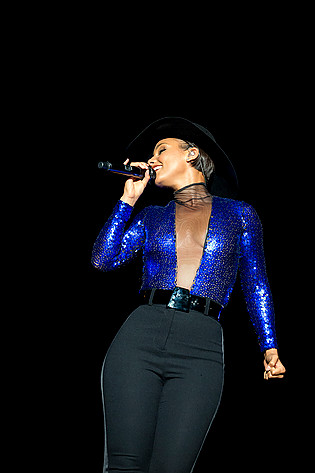 2013-08-10 - Alicia Keys från Way Out West, Göteborg