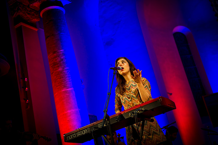 2013-08-10 - Julia Holter från Way Out West, Göteborg