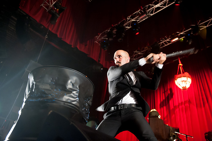 2013-09-13 - Kaizers Orchestra från DNB Arena, Stavanger