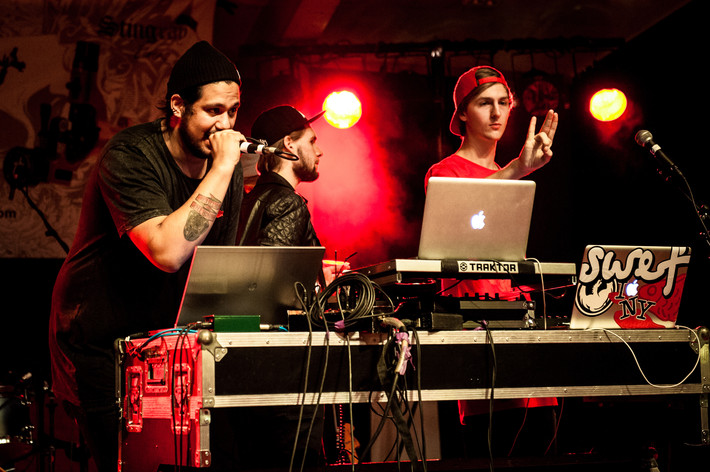 2013-10-12 - Swedish fish mafia & BroHeartBro från Växjö tattoo festival, Växjö