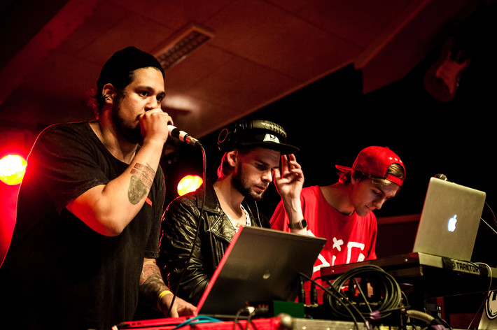 2013-10-12 - Swedish fish mafia & BroHeartBro från Växjö tattoo festival, Växjö