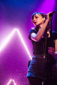 2013-10-30 - CHVRCHES från Debaser Medis, Stockholm