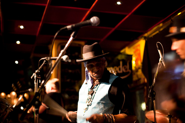 2013-11-03 - Royal Southern Brotherhood från Akkurat, Stockholm