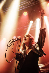 2013-11-01 - Julia Vero från Debaser Medis, Stockholm