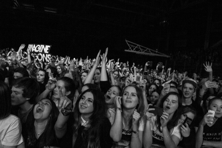 2013-11-05 - Imagine Dragons från Arenan, Stockholm