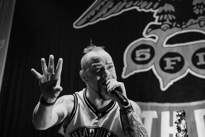 2013-11-08 - Five Finger Death Punch från Hovet, Stockholm