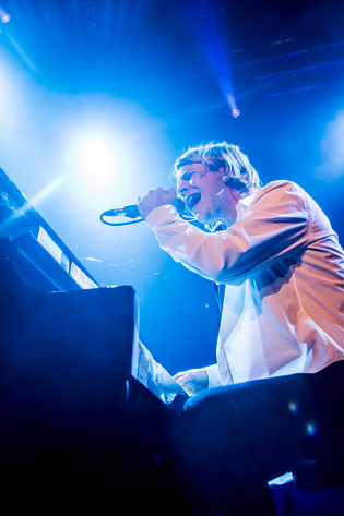 2013-11-09 - Tom Odell från Debaser Medis, Stockholm