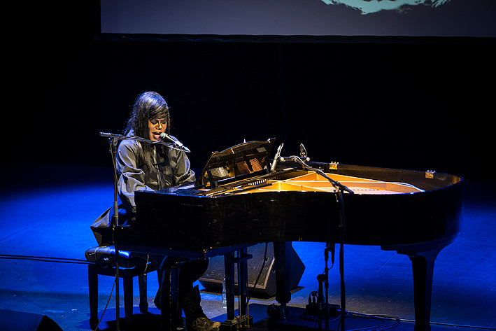2013-11-18 - M Lamar från Södra Teatern, Stockholm
