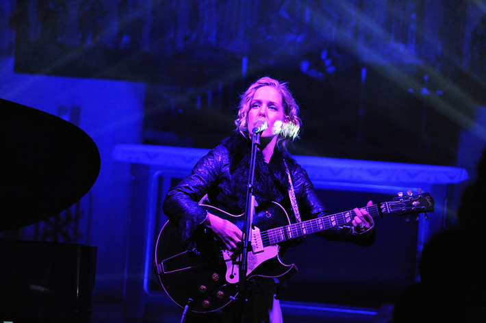 2013-12-09 - Sofia Karlsson & Martin Hederos från Bollnäs Kyrka, Bollnäs