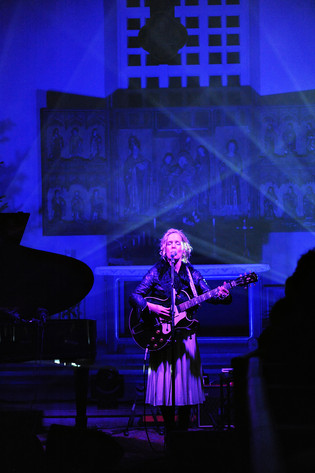 2013-12-09 - Sofia Karlsson & Martin Hederos från Bollnäs Kyrka, Bollnäs