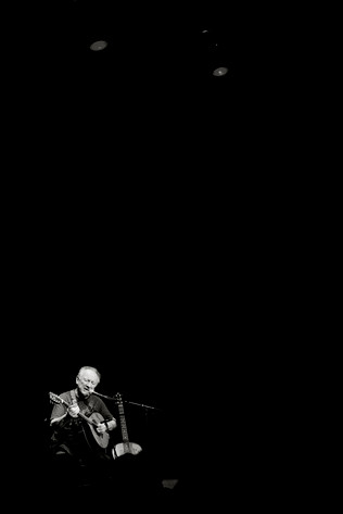 2014-02-15 - Dónal Lunny & Paddy Glackin från Uppsala Konsert & Kongress, Uppsala