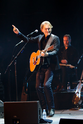 2014-02-28 - Tomas Ledin & Höga Kusten Kapellet från Folkets hus, Kramfors