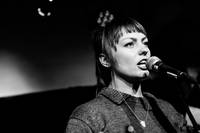 2014-03-31 - Angel Olsen från Stockholm Grand Central, Stockholm