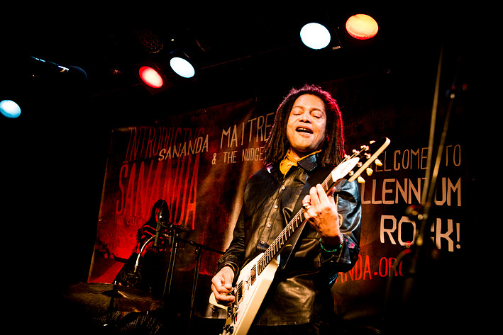 2014-05-04 - Sananda Maitreya & The Nudge Nudge från Fasching, Stockholm