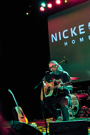 2014-05-07 - Nicke Borg Homeland från Guitars, Umeå