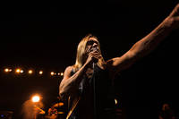 2010-05-02 - Iggy & The Stooges från Hammersmith Apollo, London