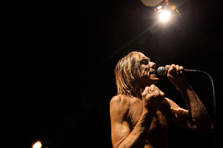2010-05-02 - Iggy & The Stooges från Hammersmith Apollo, London