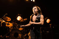 2010-05-02 - Iggy & The Stooges från Hammersmith Apollo, London