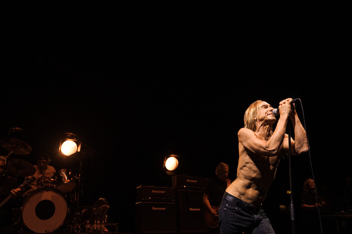 2010-05-02 - Iggy & The Stooges från Hammersmith Apollo, London