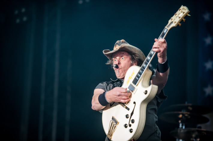 2014-06-07 - Ted Nugent från Sweden Rock Festival, Sölvesborg