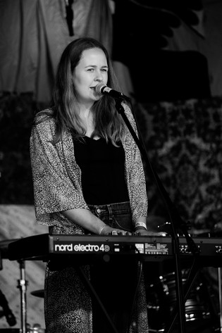 2014-06-14 - Alice Boman från Lasse i parken, Stockholm