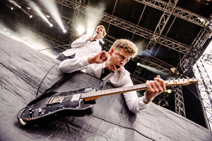 2014-06-27 - The Hives från Bråvalla, Norrköping