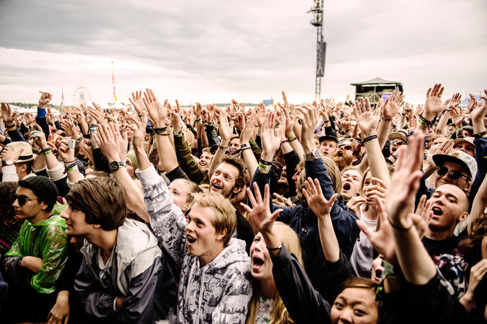 2014-06-27 - The Hives från Bråvalla, Norrköping